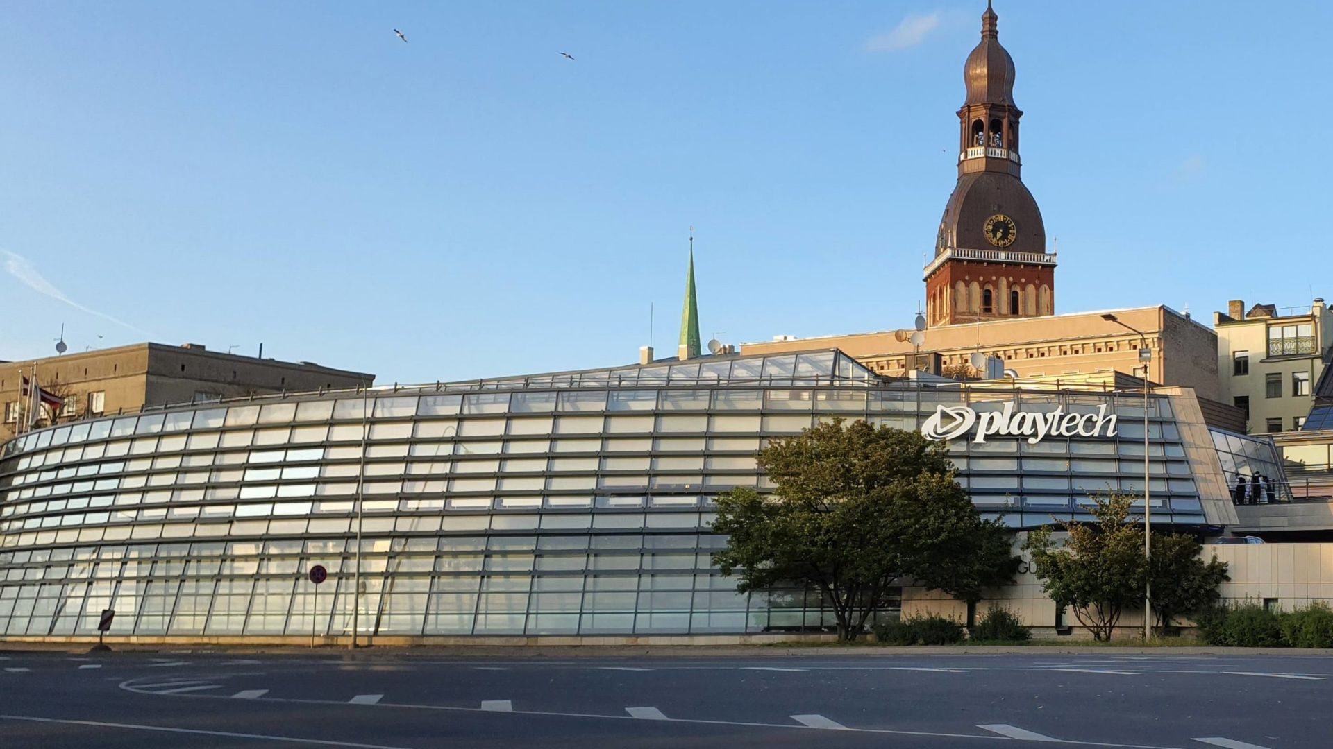 Playtech ēka Rīgas centrā pie Daugavas